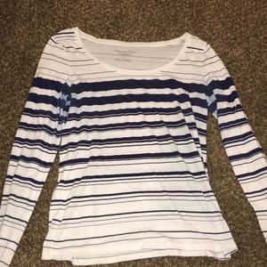 American Eagle long sleeve tee